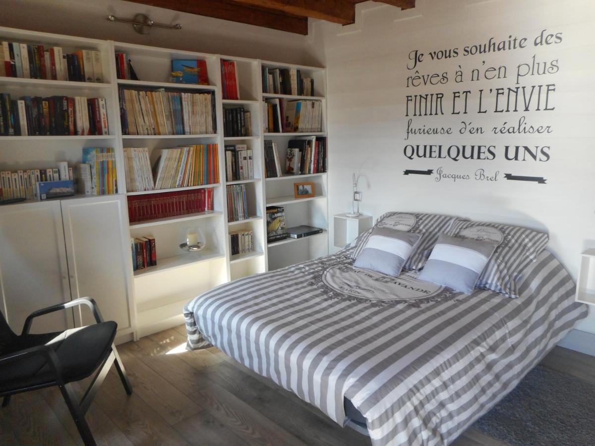 Juste Pour Le Plaisir Bed and Breakfast Saint-Pierre-dʼAlbigny Exteriör bild